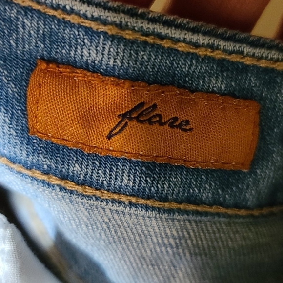 seven7 flare shredded blue jeans - Picture 14 of 14